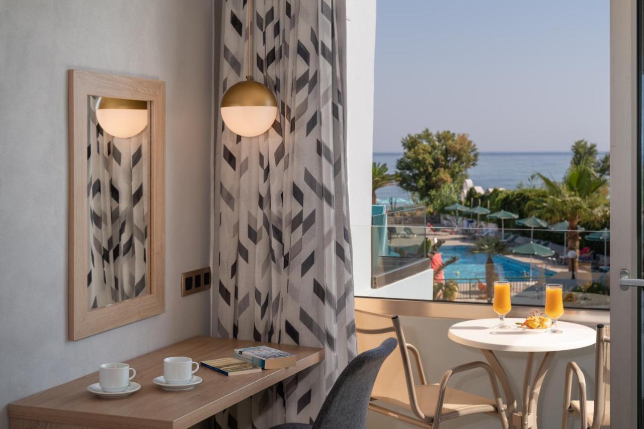 Hotel Kathrin Beach 아델리아노스 캄포스 외부 사진