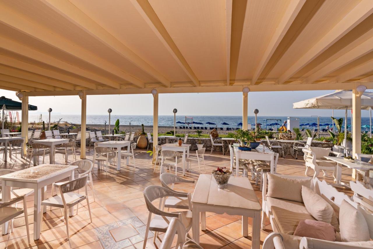 Hotel Kathrin Beach 아델리아노스 캄포스 외부 사진