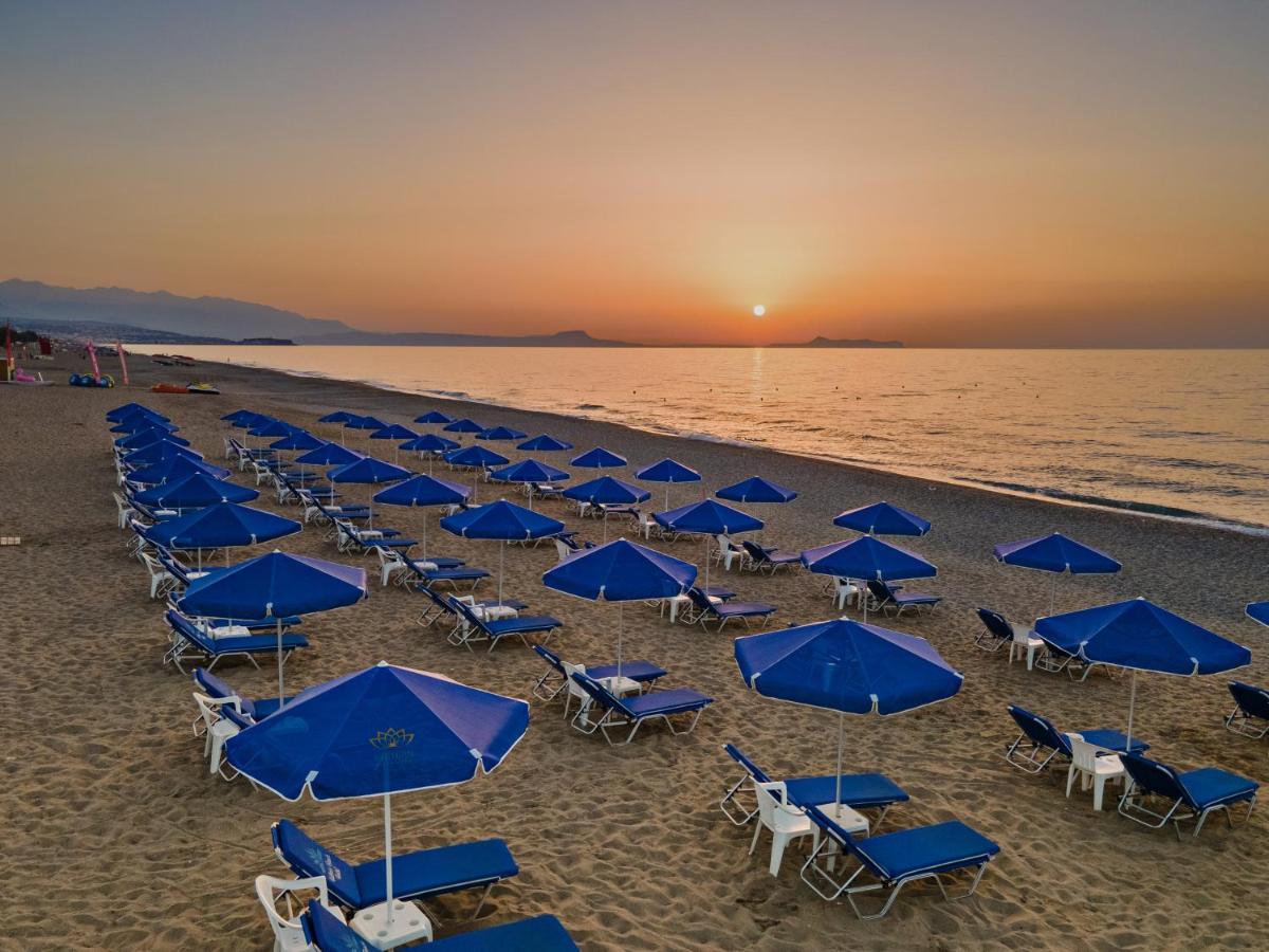 Hotel Kathrin Beach 아델리아노스 캄포스 외부 사진