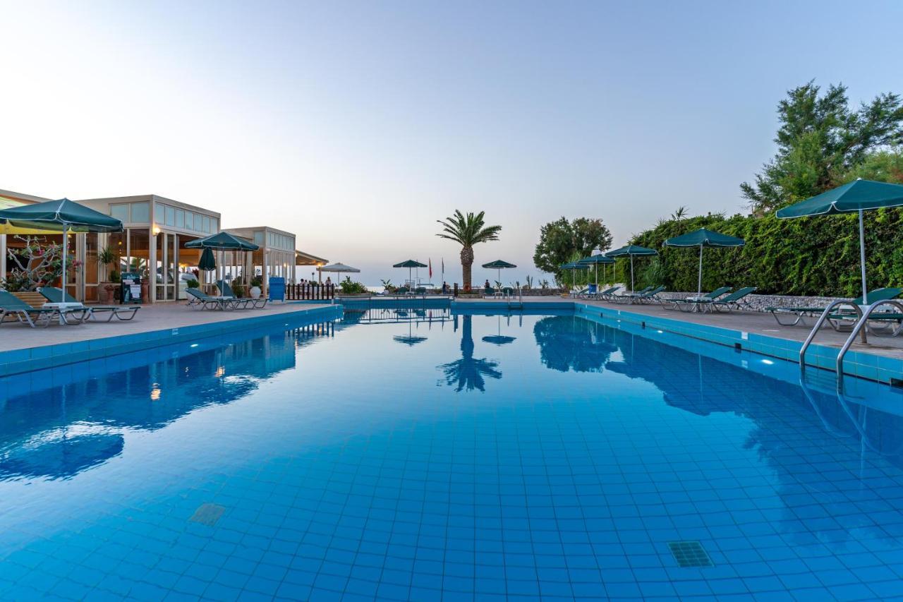 Hotel Kathrin Beach 아델리아노스 캄포스 외부 사진