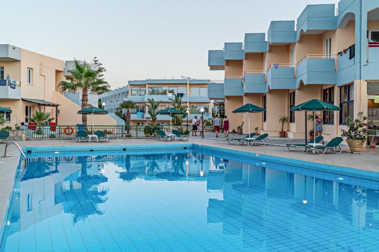 Hotel Kathrin Beach 아델리아노스 캄포스 외부 사진