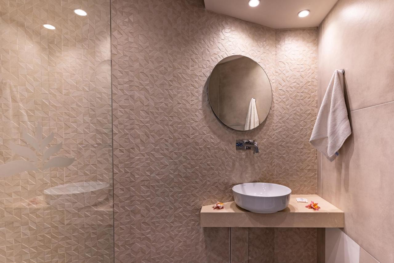 Hotel Kathrin Beach 아델리아노스 캄포스 외부 사진