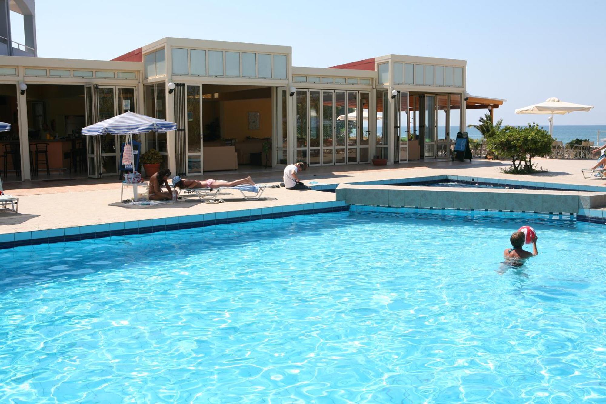 Hotel Kathrin Beach 아델리아노스 캄포스 외부 사진